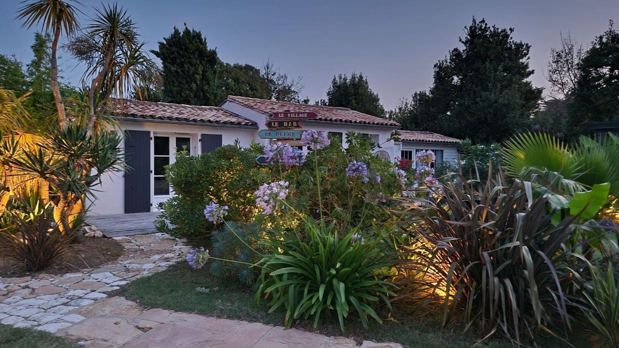 Le Jardin Des Portes Bed and Breakfast Les Portes-en-Re Exterior foto